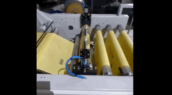 Automatic roll to roll gusseting line